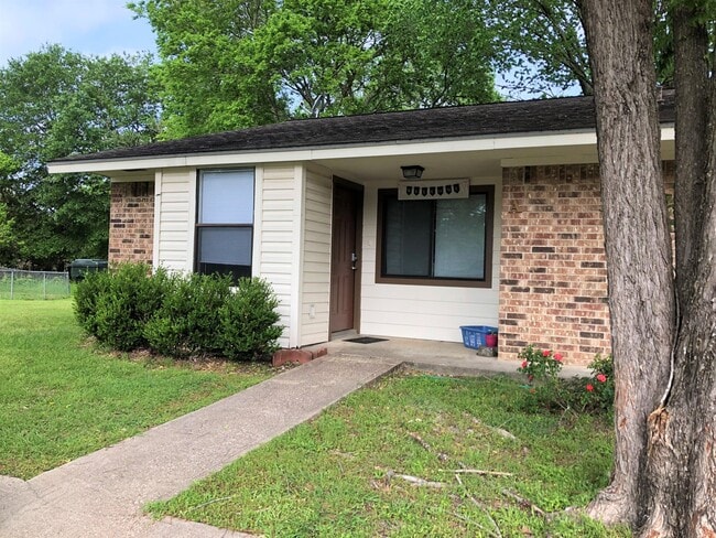 property at 3705 Choctaw St