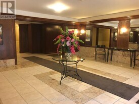 33 Wallace St in Vaughan, ON - Building Photo