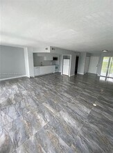 2101 Atlantic Shores Blvd in Hallandale Beach, FL - Building Photo - Building Photo