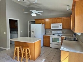 15 Stowehead Ln in Bella Vista, AR - Building Photo - Building Photo