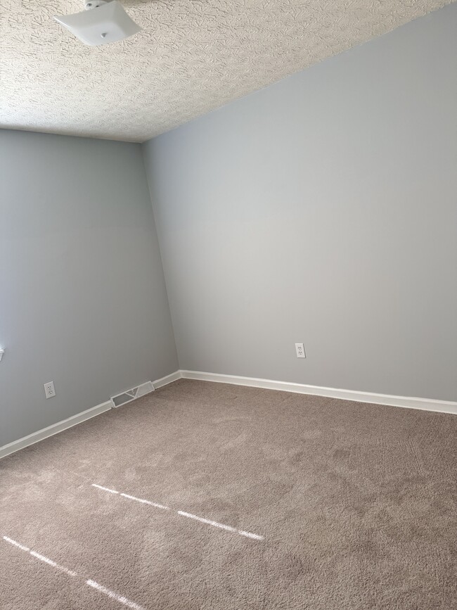 property at 24 Duiguid Dr