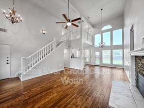325 Willow Creek Dr in Glenn Heights, TX - Building Photo - Building Photo