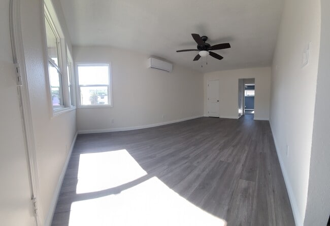 731 1/2 Via Altamira, Unit 731 Half