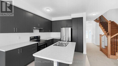 2019 Verne Bowen St in Oshawa, ON - Building Photo - Building Photo