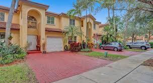 233 Maple Terrace in Davie, FL - Building Photo - Building Photo
