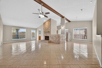 6115 Fuller St in Houston, TX - Foto de edificio - Building Photo