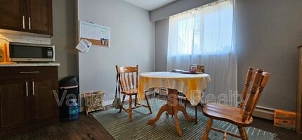 235-235 Husch Rd in Kelowna, BC - Building Photo - Building Photo