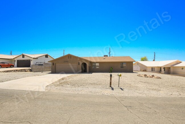 property at 2250 Interlake Dr