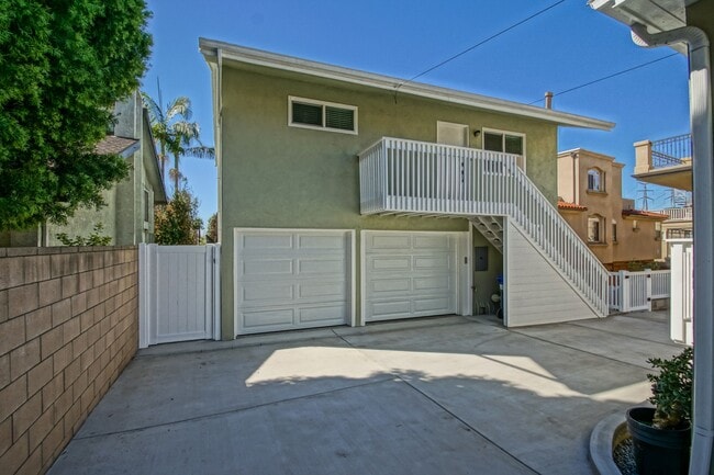 811 N Lucia Ave in Redondo Beach, CA - Building Photo - Building Photo