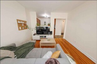 118 Scott St in Winnipeg, MB - Building Photo