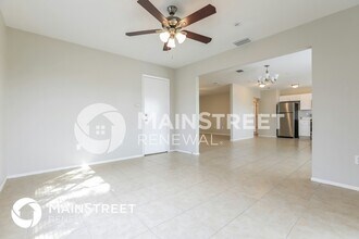 3850 Pan American Blvd in North Port, FL - Foto de edificio - Building Photo