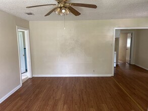 1009 Alexander St in Killeen, TX - Building Photo - Building Photo