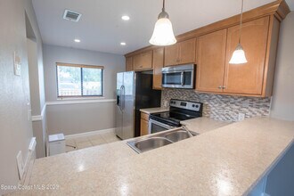 277 Monroe Ave in Cape Canaveral, FL - Building Photo - Building Photo