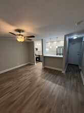 744 W Gordon Terrace in Chicago, IL - Building Photo - Building Photo