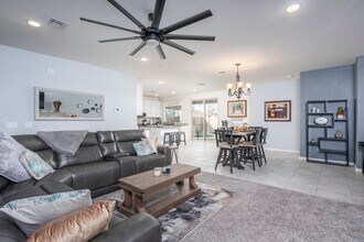 750 W Torino Pl in Casa Grande, AZ - Building Photo - Building Photo