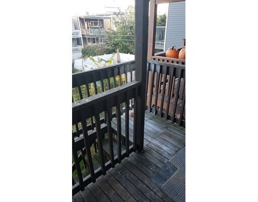 303 Princeton St in Boston, MA - Building Photo - Building Photo