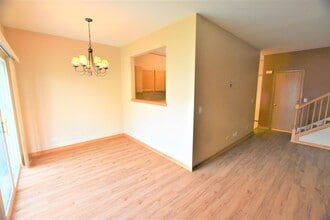 748 County Line Rd in Aurora, IL - Building Photo - Building Photo