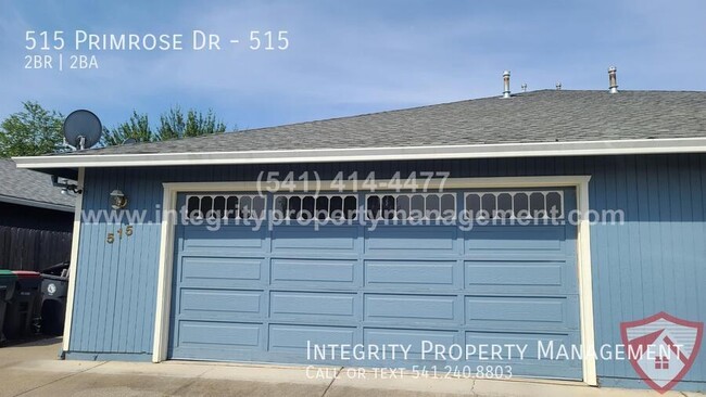 515 Primrose Dr in Central Point, OR - Foto de edificio - Building Photo