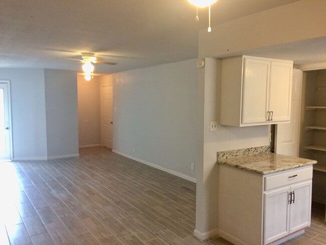 The Oberon in Pasadena, TX - Foto de edificio - Building Photo