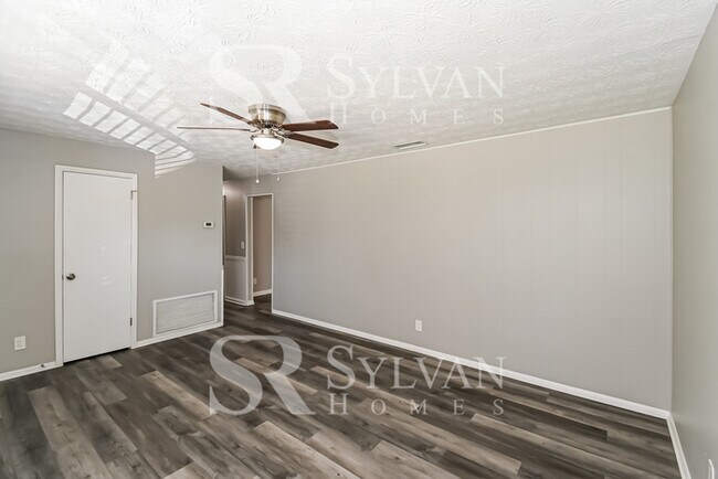 1007 Winstonian Way St in Jacksonville, FL - Building Photo - Building Photo