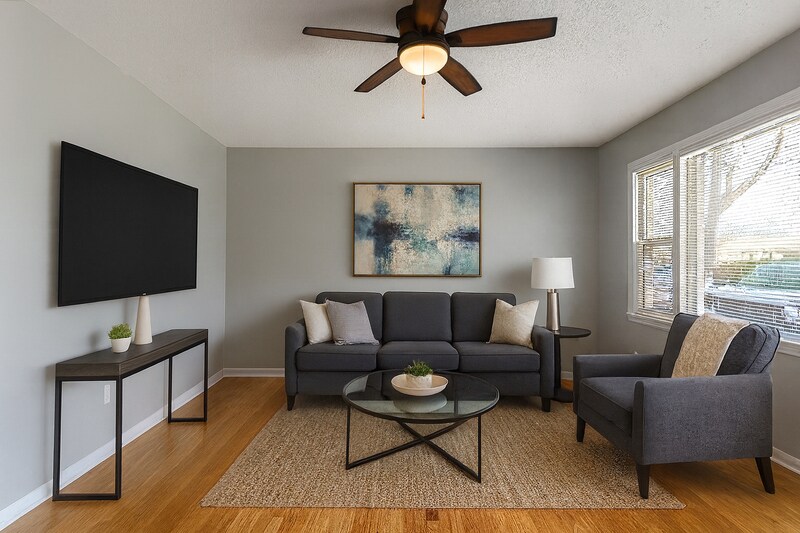 703 SW 7 St in Lee's Summit, MO - Building Photo