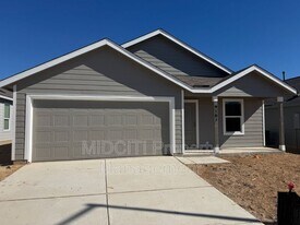 9161 Luciano Pl in Seguin, TX - Building Photo