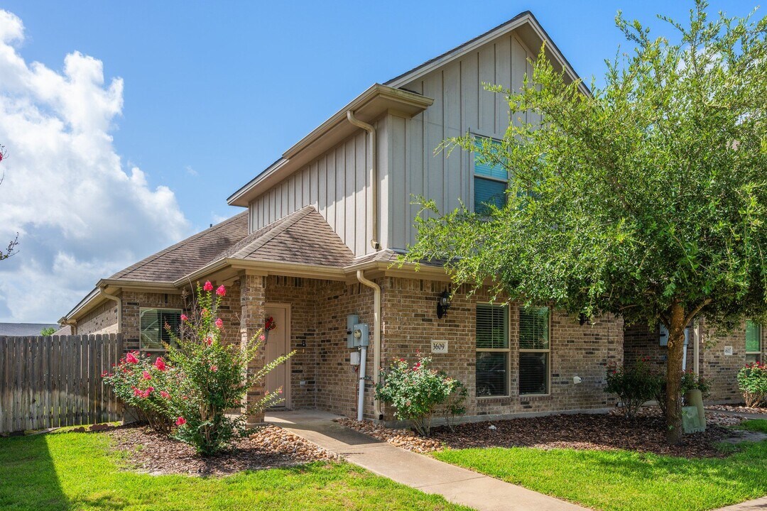 3609 Haverford Rd, Unit 3609 in College Station, TX - Building Photo