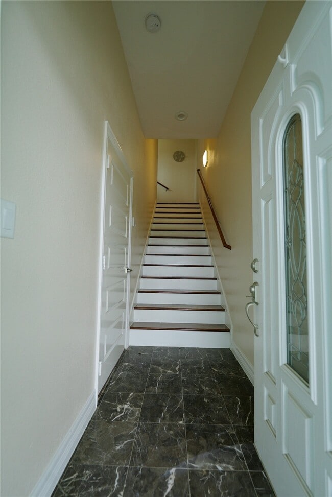 property at 1013 10th St