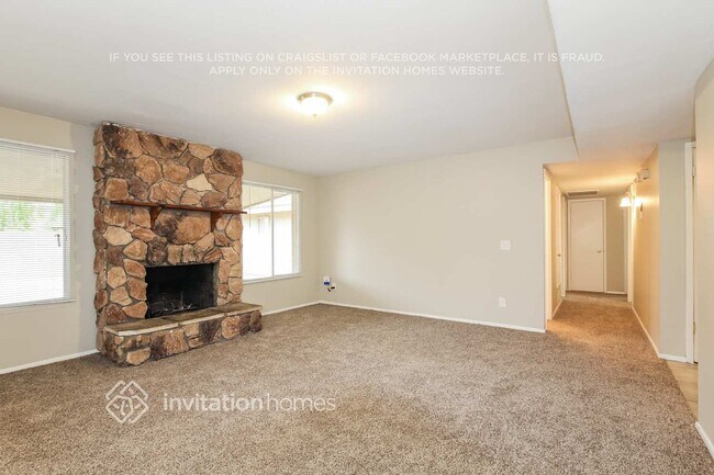 4415 W Berridge Ln in Glendale, AZ - Building Photo - Building Photo