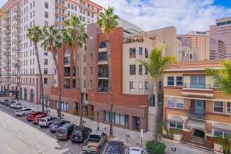 35 Linden Ave in Long Beach, CA - Building Photo - Building Photo