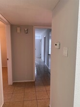 5665 Birchmont Dr in Houston, TX - Building Photo - Building Photo