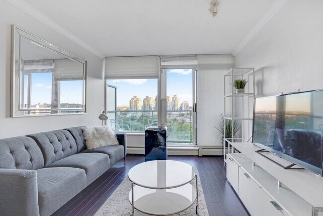 property at 58 Keefer Pl