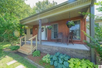 8230 Cairo Rd in West Paducah, KY - Building Photo - Building Photo