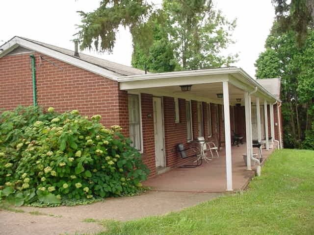 Almost Home Motel in Butler, PA - Building Photo - Building Photo