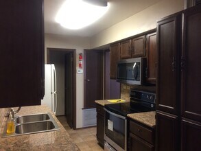 200 Lodge Dr, Unit 801 in Lafayette, LA - Foto de edificio - Building Photo