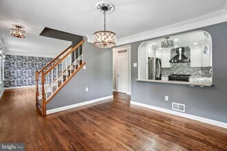 4006 Dubois Ct in Woodbridge, VA - Building Photo - Building Photo
