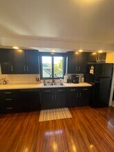 8 Harris St, Unit 2 in Auburn, ME - Building Photo - Building Photo