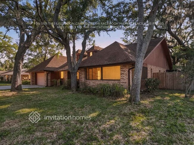 property at 3903 Applegate Cir