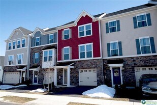 2206 Cook Dr in Palmer Township, PA - Building Photo