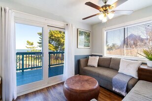 9714 11th Bay St in Norfolk, VA - Building Photo