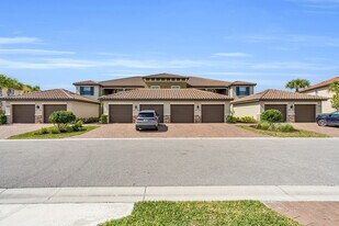 9385 Pocida Ct in Naples, FL - Building Photo