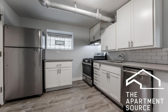 property at 5051 N Damen Ave