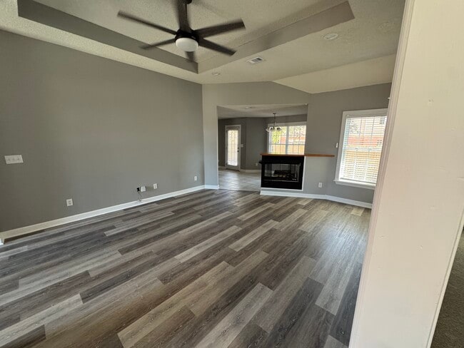 402 Wilmington Dr in Warner Robins, GA - Building Photo - Building Photo