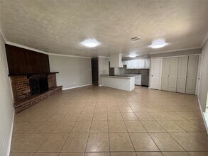 16114 Lazy Ridge Rd in Houston, TX - Building Photo - Building Photo