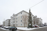 6202-6299 16A Ave SE in Calgary, AB - Building Photo - Building Photo