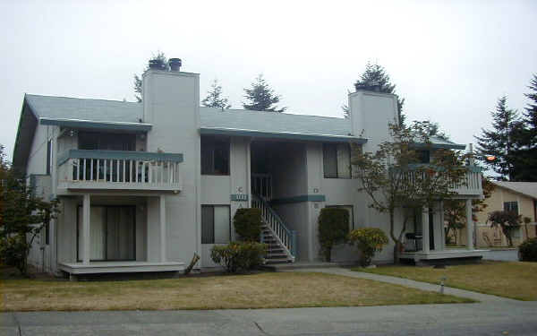 101 S 339th Cor in Federal Way, WA - Building Photo