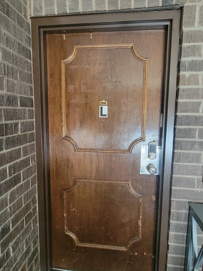 258 E Bailey Rd, Unit L in Naperville, IL - Foto de edificio - Building Photo