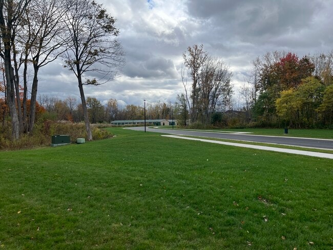 2086 Community Ln, Unit 1C in Ontario, NY - Building Photo - Building Photo