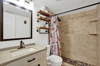 101 E McNab Rd in Pompano Beach, FL - Building Photo - Building Photo