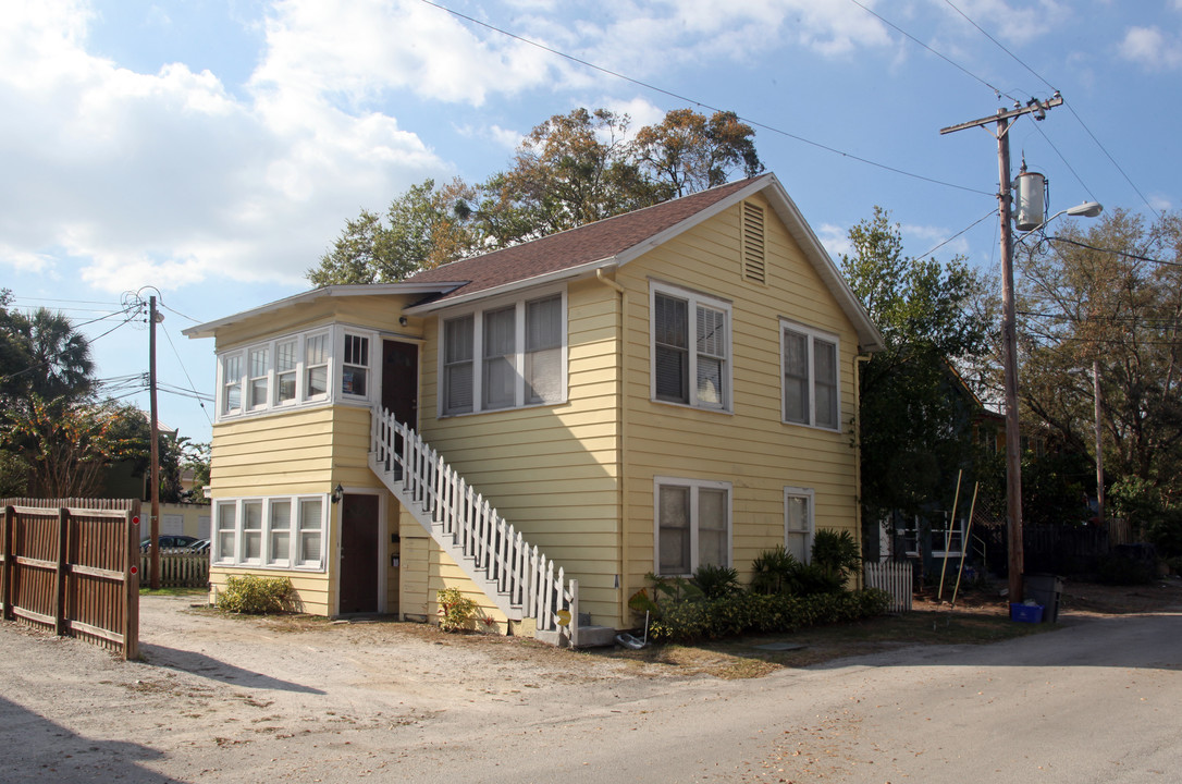 1305 S Albany Ave in Tampa, FL - Foto de edificio